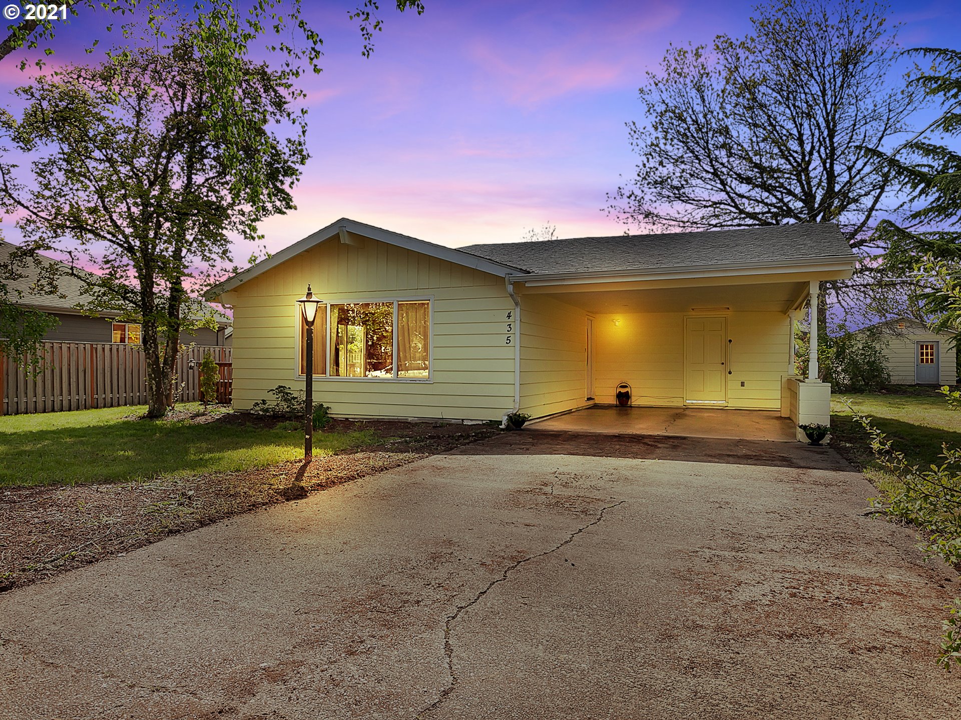 435 North Fir Villa Road Dallas, OR 97338 - Photo 1 of 31