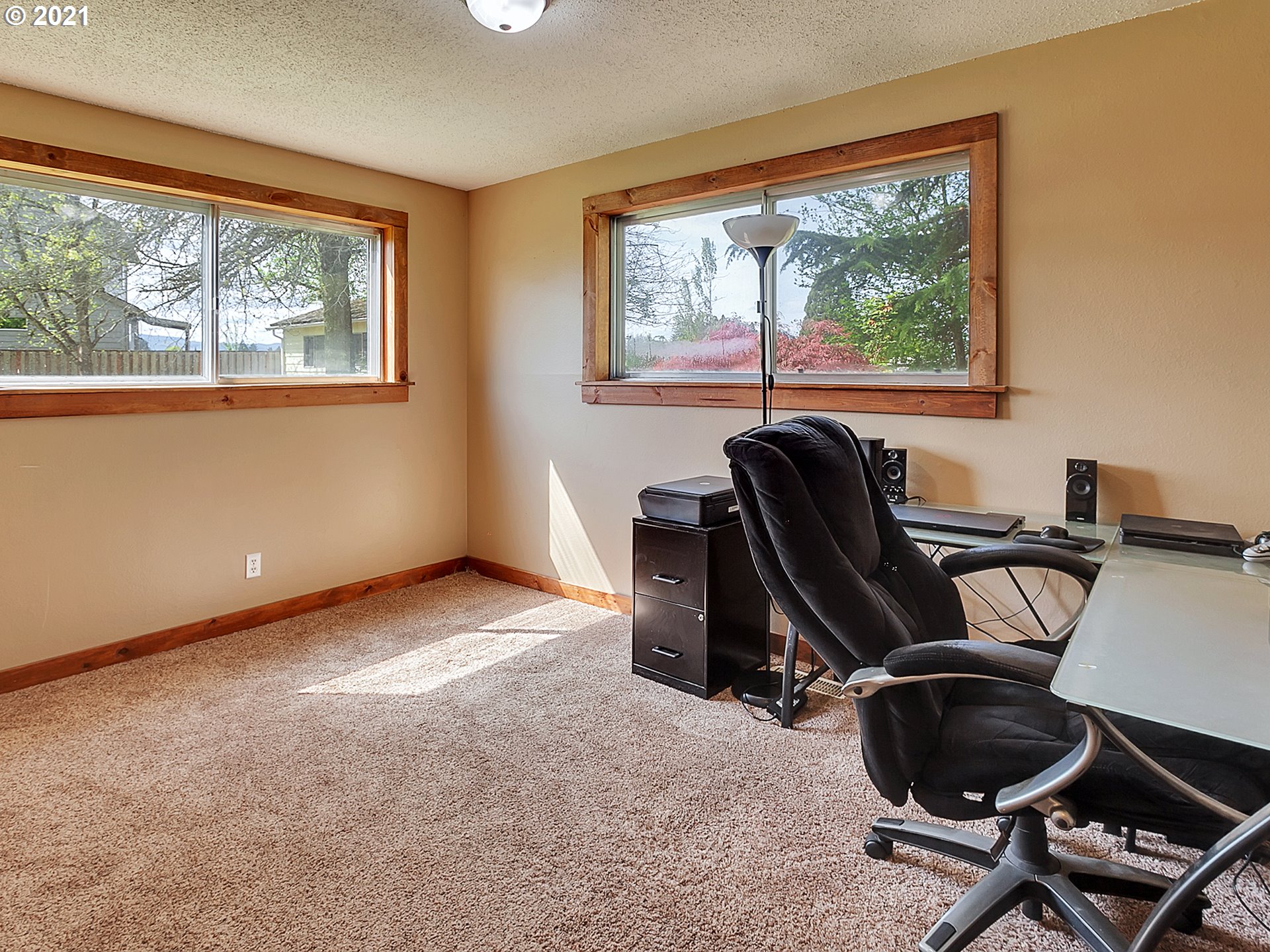 435 North Fir Villa Road Dallas, OR 97338 - Photo 20 of 31