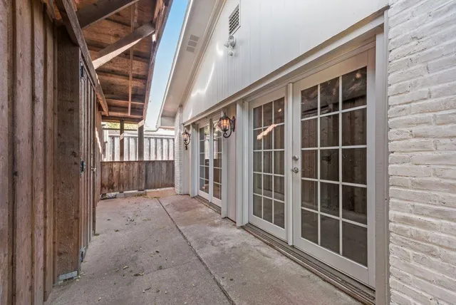 $475,000 | 6639 Winterwood Lane, Dallas, TX 75248