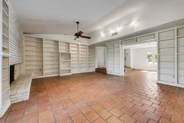 $475,000 | 6639 Winterwood Lane, Dallas, TX 75248