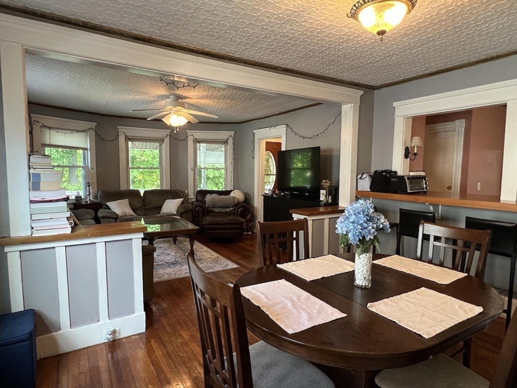 26 Byron Street Springfield, MA 01109 - Photo 11 of 41