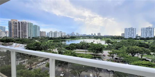 $3,100 | 3731 North Country Club Drive, Unit 926, Aventura, FL 33180