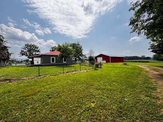 2160 Francisco Road Huntland, TN 37345 - Photo 17 of 21 a view of a house with a big yard