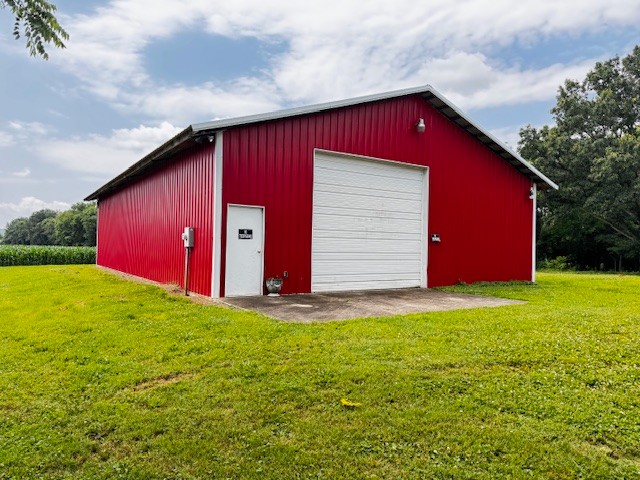 2160 Francisco Road Huntland, TN 37345 - Photo 3 of 21 a view of a backyard