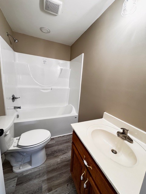 2160 Francisco Road Huntland, TN 37345 - Photo 9 of 21 a bathroom with a sink toilet and shower