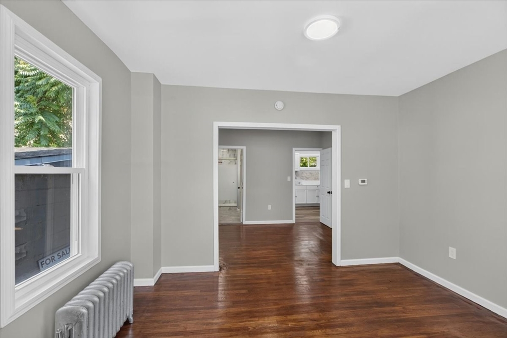 58 Greene Street Springfield, MA 01109 - Photo 13 of 41