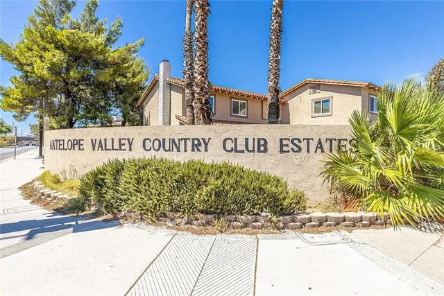 $450,000 | 39937 Golfers Drive, Palmdale, CA 93551