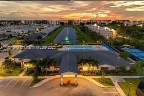 14531 Bretton Woods Trace Delray Beach, FL 33446 - Photo 25 of 57 a view of a swimming pool