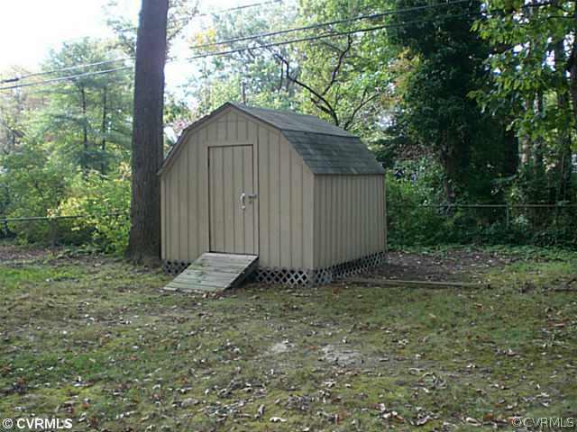 1206 Rosecroft Road Henrico, VA 23229 - Photo 7 of 12 Exterior Back - detached storage shed