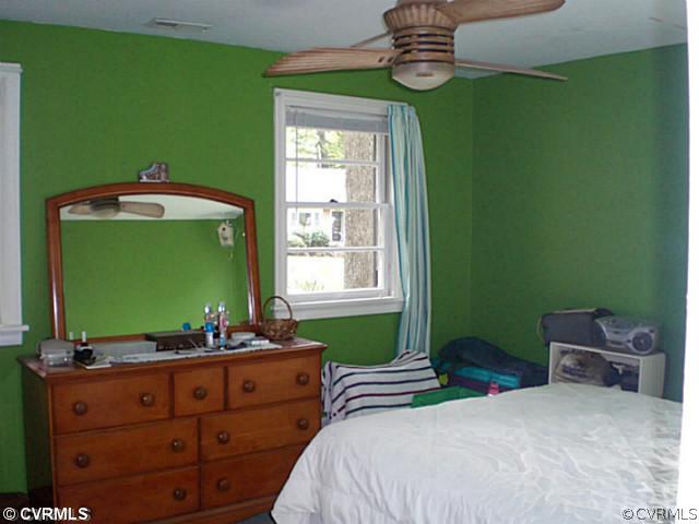 1206 Rosecroft Road Henrico, VA 23229 - Photo 10 of 12 Master Bedroom - ceiling fan, hardwoods, large clo