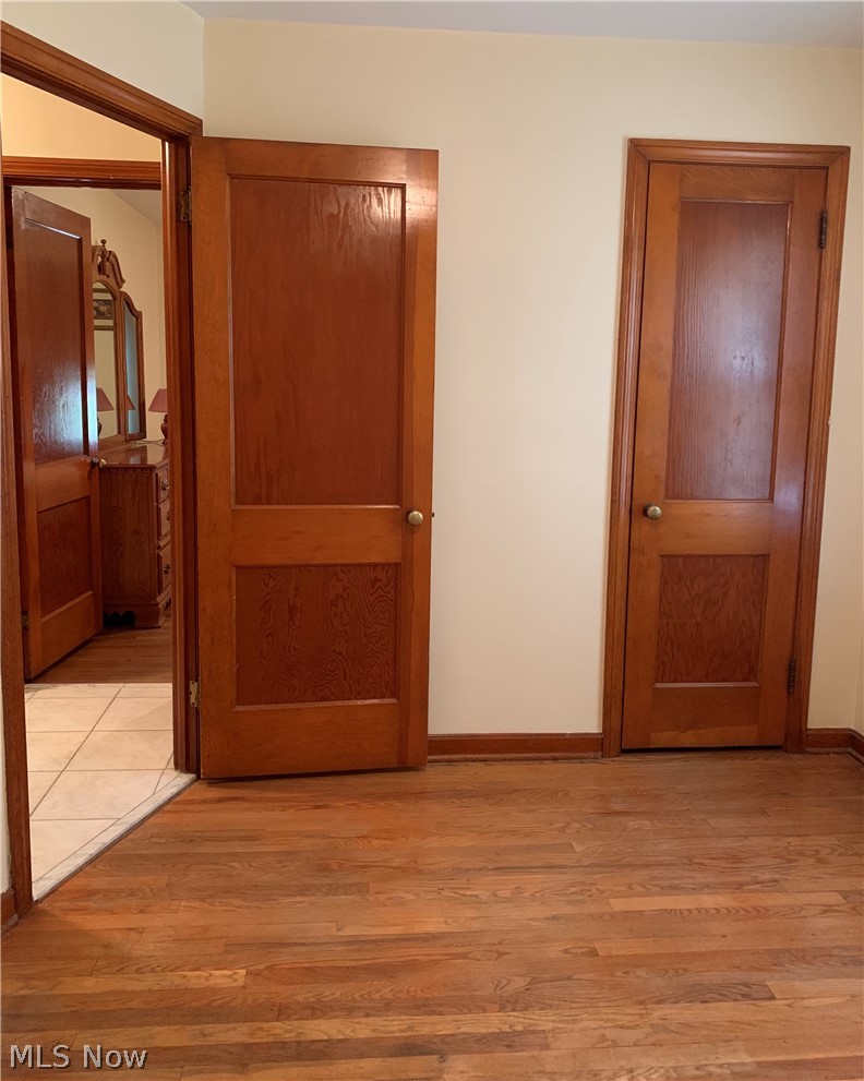 1222 Lander Road Cleveland, OH 44124 - Photo 12 of 29