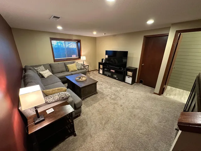 $309,900 | 1128 29th Street Northeast, Sauk Rapids, MN 56379