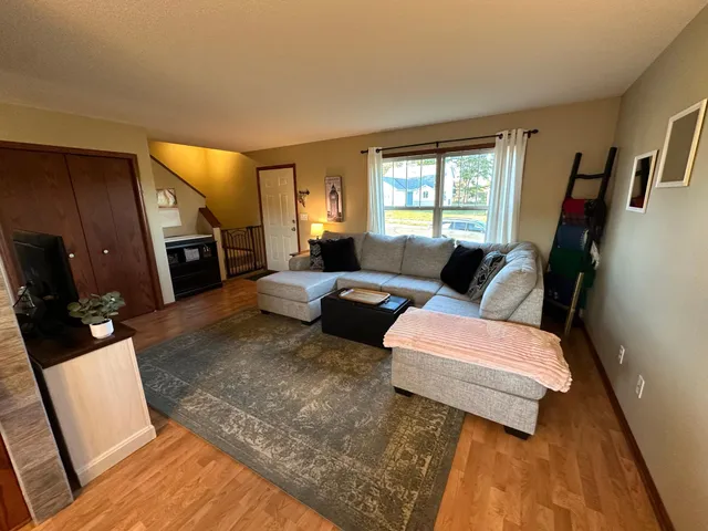 $309,900 | 1128 29th Street Northeast, Sauk Rapids, MN 56379