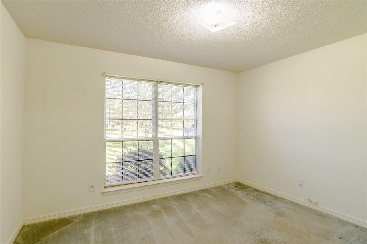621 Riola Place Pensacola, FL 32506 - Photo 17 of 25 Gallery Image 17