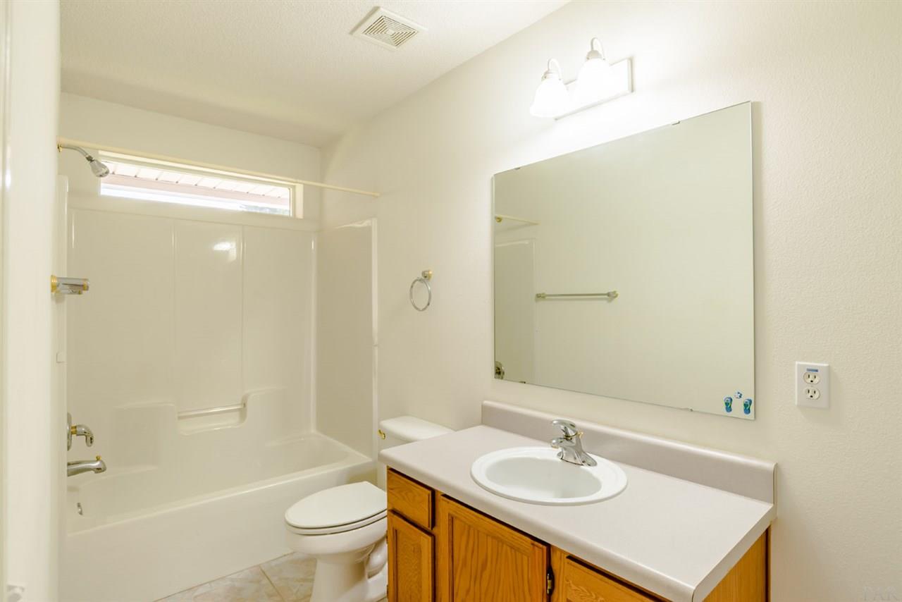 621 Riola Place Pensacola, FL 32506 - Photo 18 of 25 Gallery Image 18