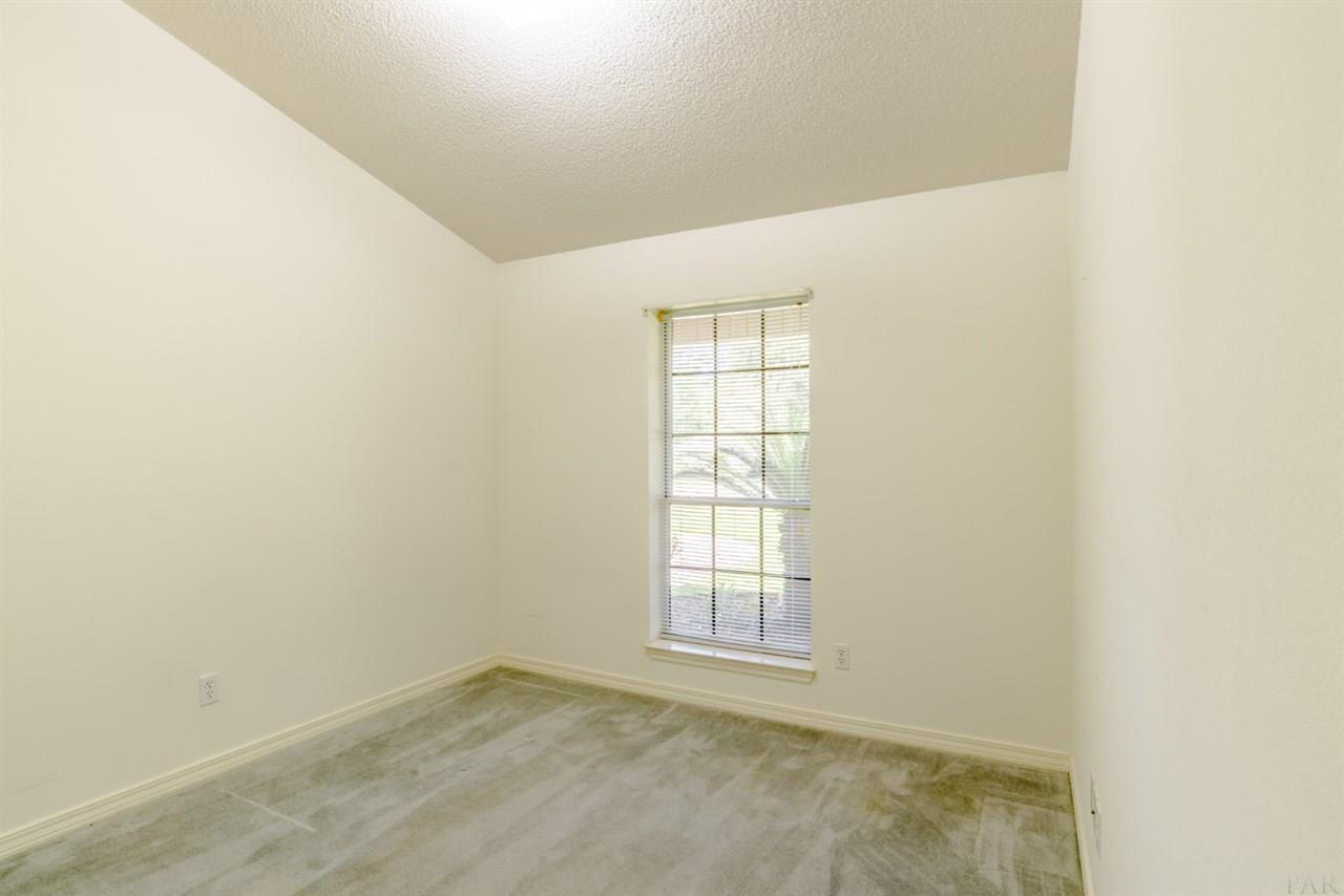 621 Riola Place Pensacola, FL 32506 - Photo 19 of 25 Gallery Image 19