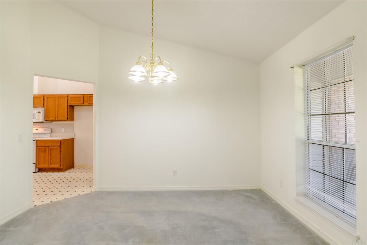 621 Riola Place Pensacola, FL 32506 - Photo 10 of 25 Gallery Image 10