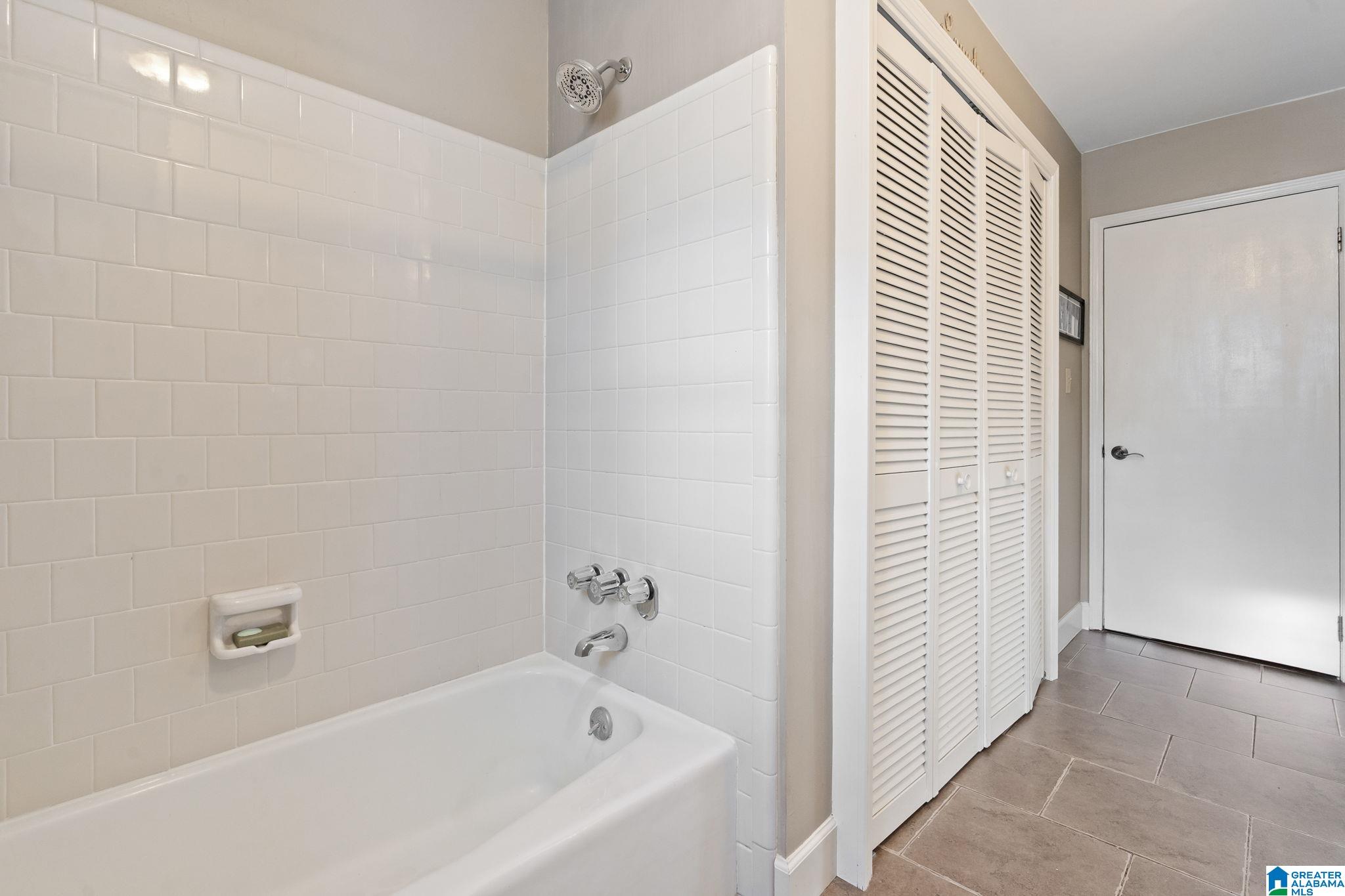 3616 Mill Springs Road Birmingham, AL 35223 - Photo 23 of 39