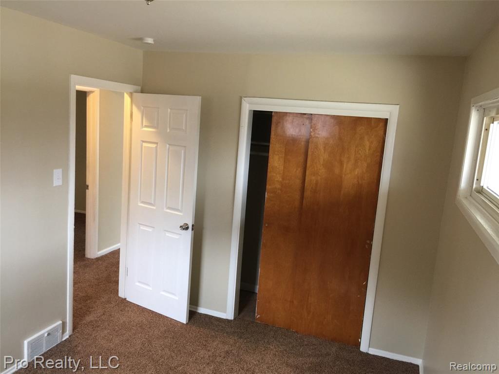 724 Clair Street Inkster, MI 48141 - Photo 6 of 9