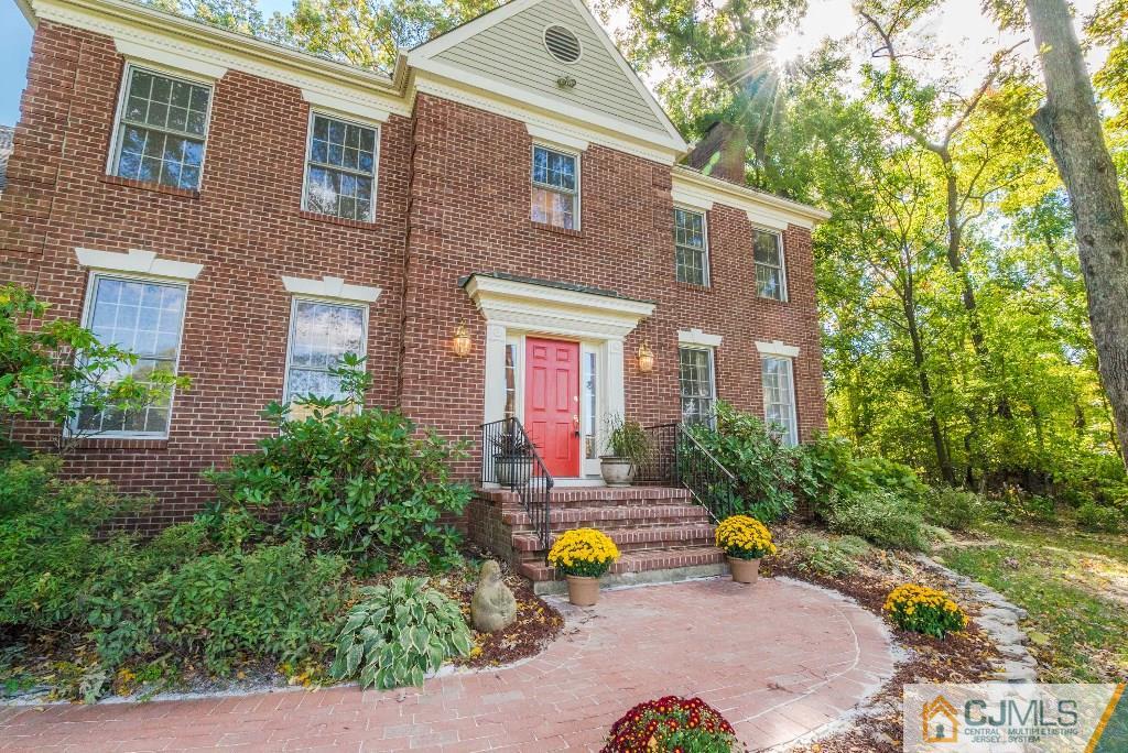 10 Fox Run Road Pennington, NJ 08534 - Photo 2 of 25 Gallery Image 2