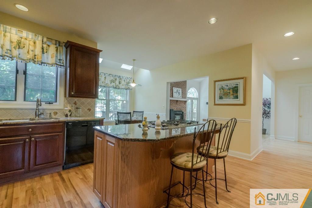 10 Fox Run Road Pennington, NJ 08534 - Photo 11 of 25 Gallery Image 11