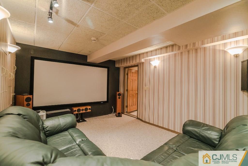 10 Fox Run Road Pennington, NJ 08534 - Photo 20 of 25 Gallery Image 20