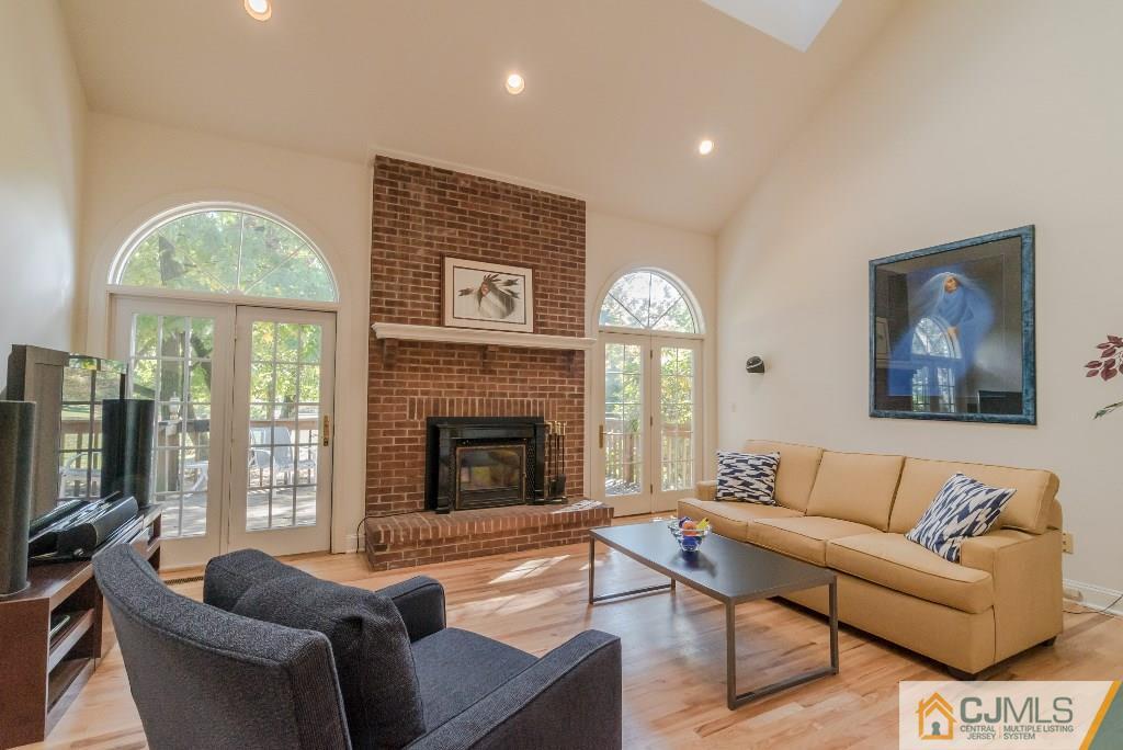 10 Fox Run Road Pennington, NJ 08534 - Photo 7 of 25 Gallery Image 7