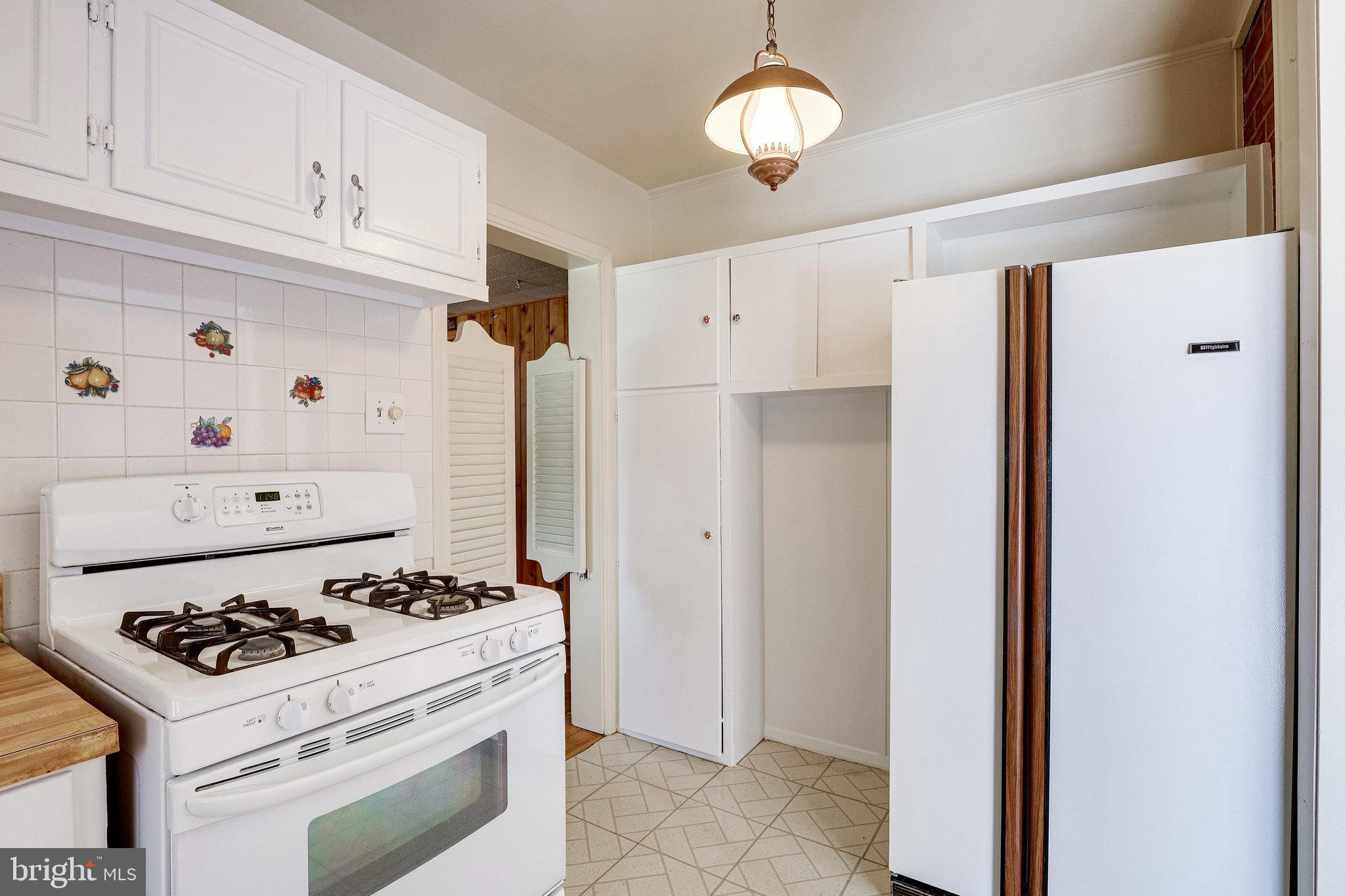 7612 Dunston Street Springfield, VA 22151 - Photo 20 of 51 Kitchen