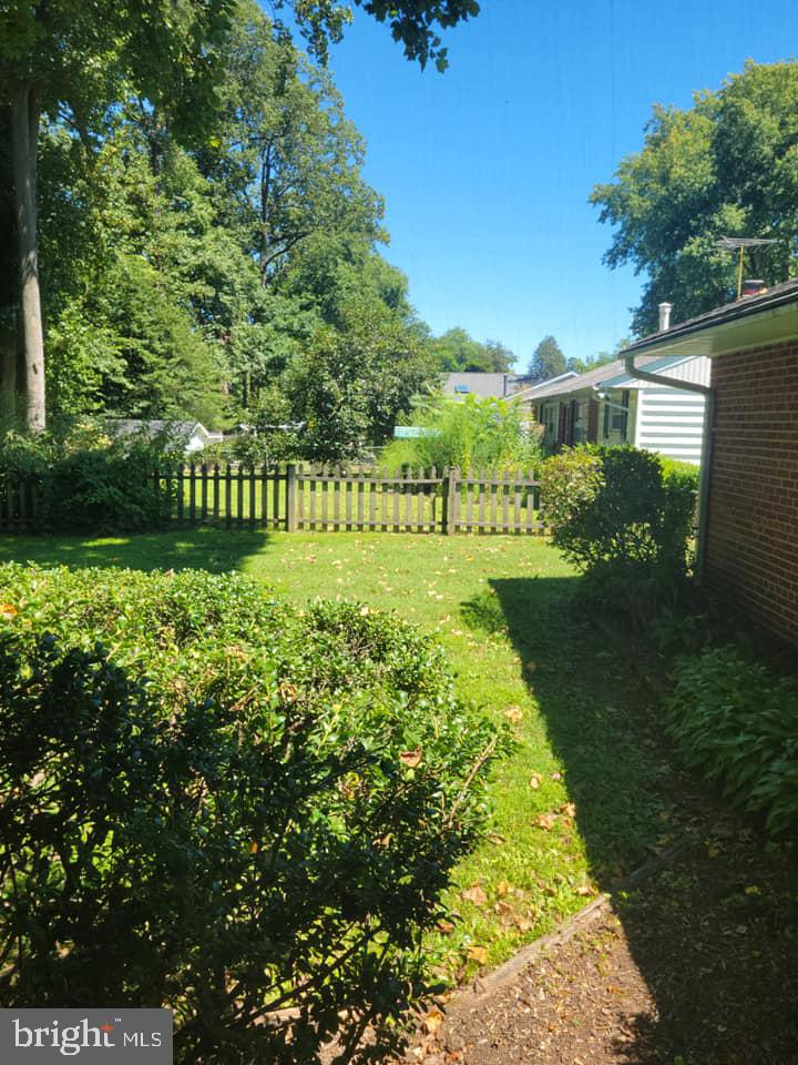 7612 Dunston Street Springfield, VA 22151 - Photo 43 of 51 Back Yard