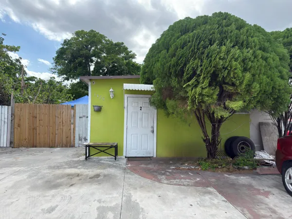 $135,000 | 1320 Southwest 131st Place, Miami, FL 33184