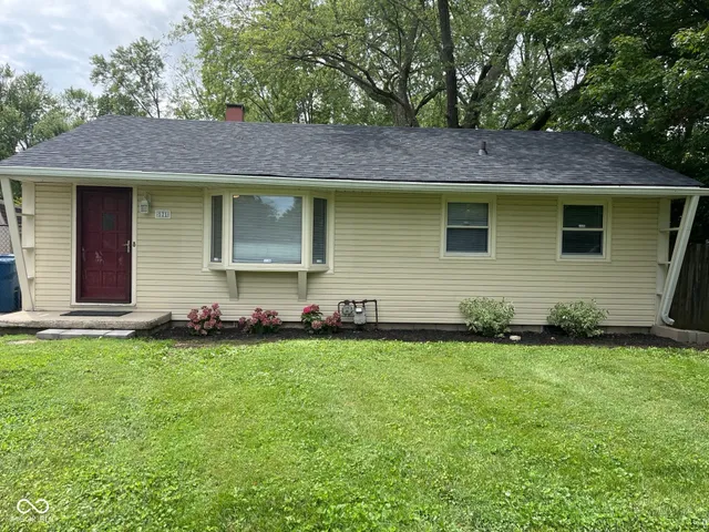 $1,600 | 521 Arthur Drive, Carmel, IN 46280