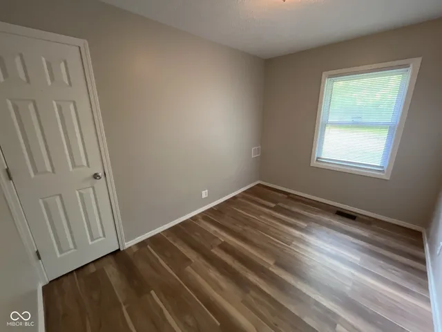 $1,600 | 521 Arthur Drive, Carmel, IN 46280