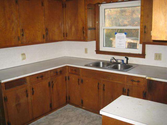 429 Mormon Church Road Seneca, SC 29678 - Photo 3 of 4 Gallery Image 3