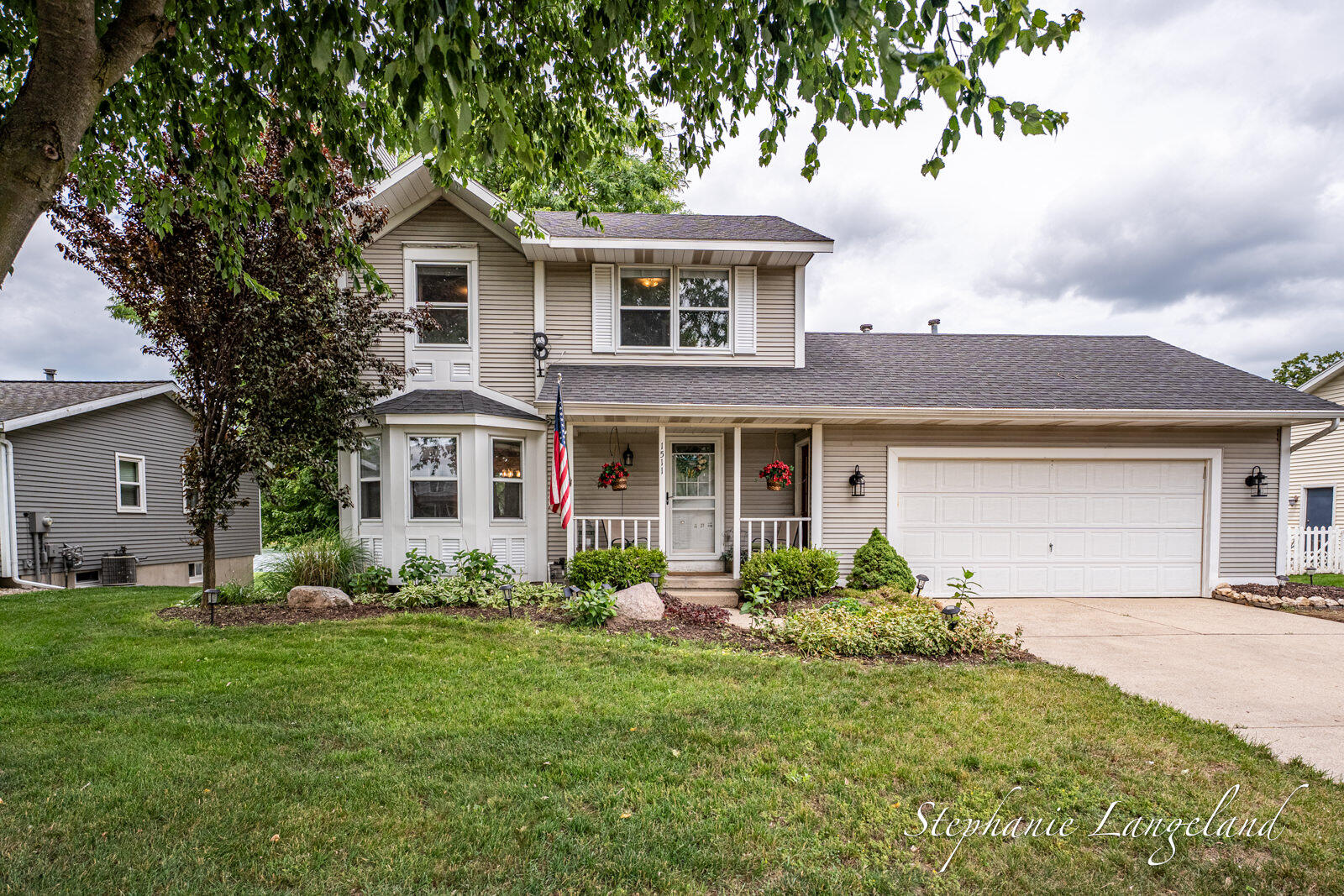 1511 Springbrook Drive Jenison, MI 49428 - Photo 2 of 47 1511 Springbrook-02
