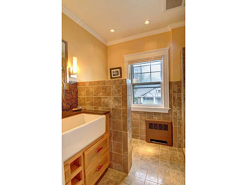 6 Progress Street Pawtucket, RI 02860 - Photo 16 of 24 Bathroom.