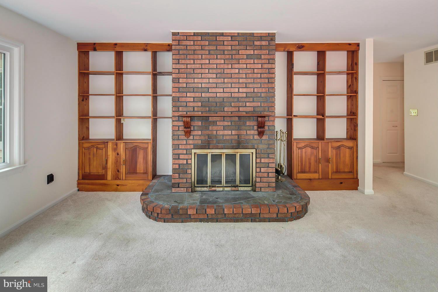 3700 Daisy Road Woodbine, MD 21797 - Photo 3 of 30 Living Room