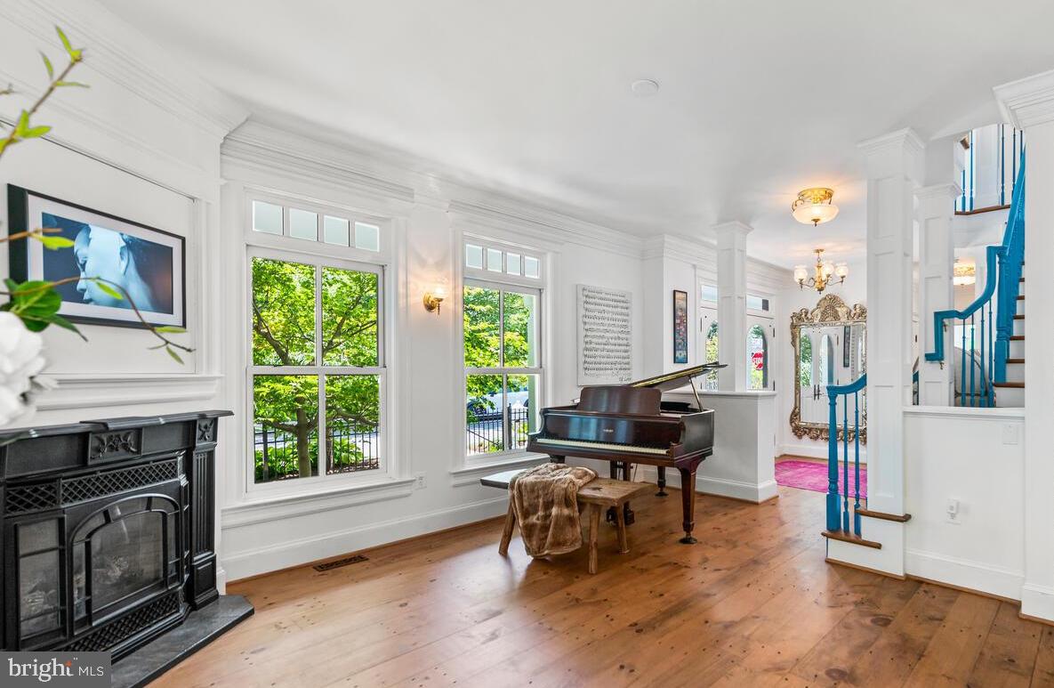 2101 North Stafford Street Arlington, VA 22207 - Photo 8 of 108