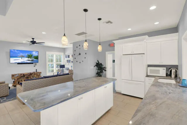 $995,000 | 5799 Northeast Island Cove Way, Unit 1404, Stuart, FL 34996