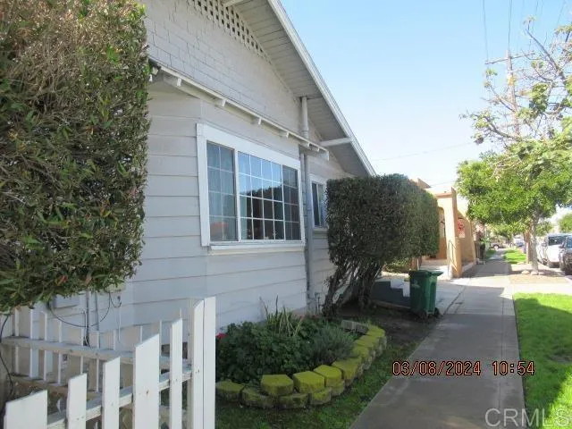 $3,475 | 4494 34th Street, San Diego, CA 92116