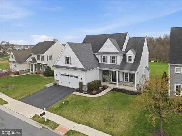 $950,000 | 674 Integrity Drive, Lititz, PA 17543