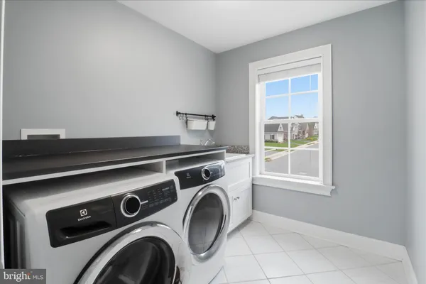 $950,000 | 674 Integrity Drive, Lititz, PA 17543