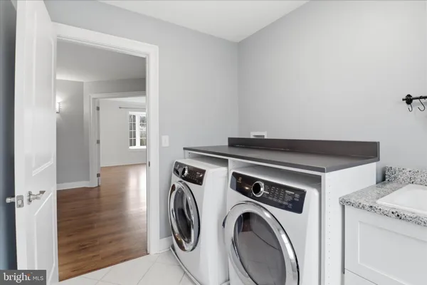 $950,000 | 674 Integrity Drive, Lititz, PA 17543