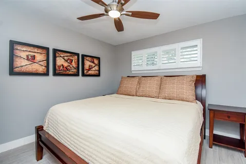 $685,000 | 5330 Jackwood Street, Houston, TX 77096