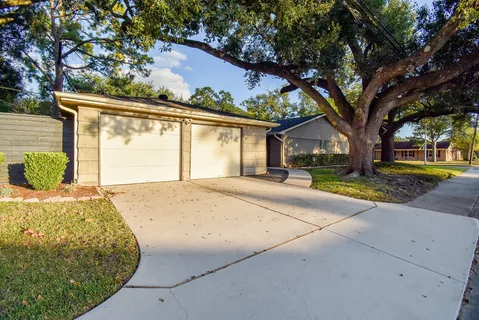 $670,000 | 5330 Jackwood Street, Houston, TX 77096