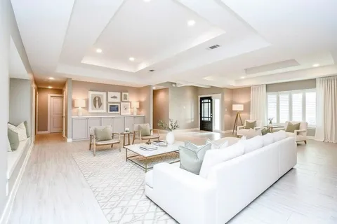 $670,000 | 5330 Jackwood Street, Houston, TX 77096