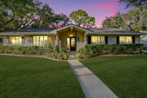 $685,000 | 5330 Jackwood Street, Houston, TX 77096
