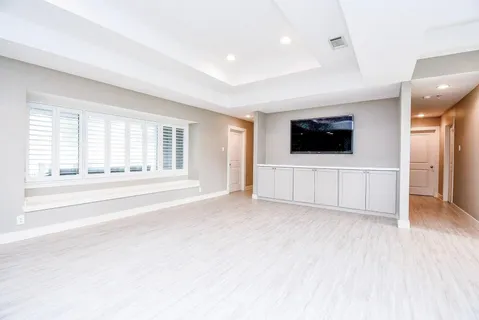 $685,000 | 5330 Jackwood Street, Houston, TX 77096