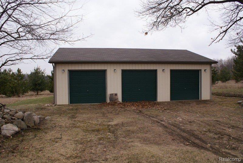 2349 Scott Road North Branch, MI 48461 - Photo 3 of 15 DSC09613