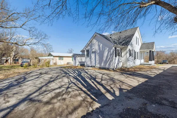 $299,900 | 114 Oak Street, McMinnville, TN 37110