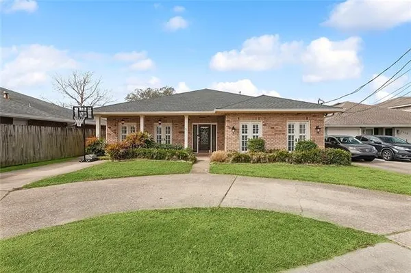 $395,000 | 5016 Wilson Drive, Metairie, LA 70003